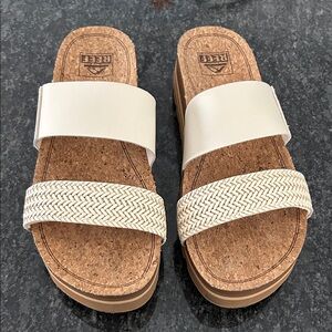 Reef Women's Tan and Cream Sandals